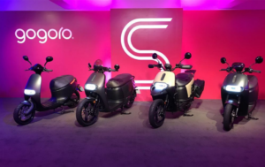 Read more about the article Gogoro Debuts Cross Over GX250 Scooter, Launches Battery Swapping in Delhi.